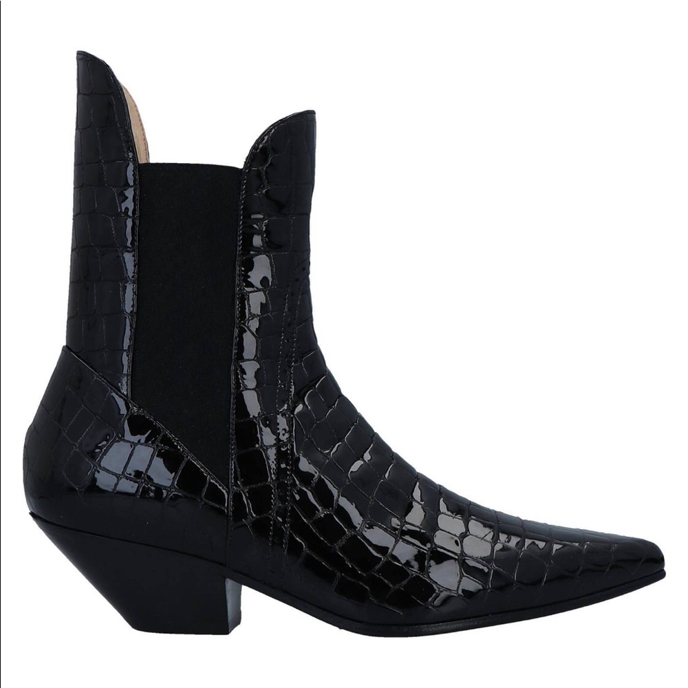 Brand new in the box Cesare Paciotti Ankle boots, size run small.